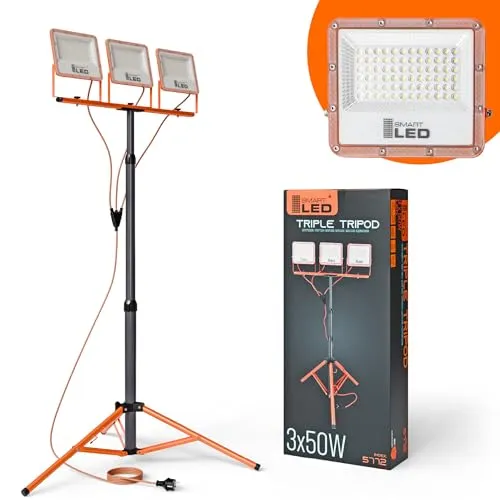 SmartLED Baustrahler Arbeitsstrahler mit Stativ 3x50W, LED Strahler 3x5500 Lumen, Orange, 1,60 m Einstellbar Teleskopisch, 360° Grad Drehung, 180 cm Kabel, IP65 (3x 50W 16500lm)