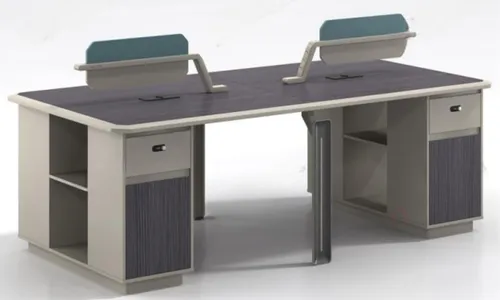 Moderner Bürotisch mit 4 Schubladen – Schreibtisch für elegante Büroeinrichtung - Schreibtisch in hellem Holz mit 4 Schubladen. Ideal für das Arbeitszimmer, bietet viel Platz und eine stilvolle Optik. Maße: 248 x 128 x 105 cm, mit 2 Jahren Herstellergarantie.