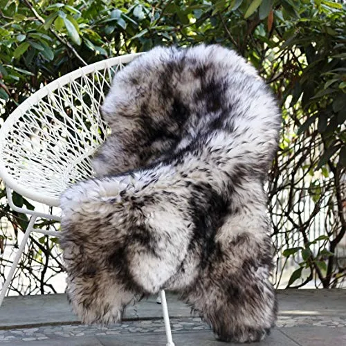 Lammfell Schwarzwald 100-110 cm echtes Merino Schaffell kuschelig weich Teppich ökologische Gerbung von deutschen Schäfereien Naturform Dekofell Premium Schaffell Läufer Sitzunterlage