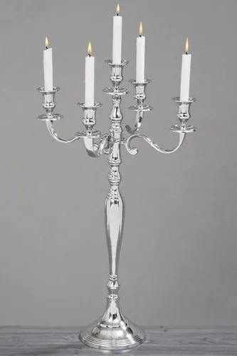 Boltze 5-armiger Kerzenhalter aus Aluminium in Silber in silber von BOLTZE