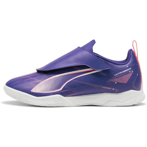 PUMA Ultra 5 Play V IT Jr Fußballschuhe - Leichte und stabile Fußballschuhe mit geprägtem Stützrahmen und Klettverschluss für optimalen Halt, ideal für junge Spieler auf Indoor-Plätzen.