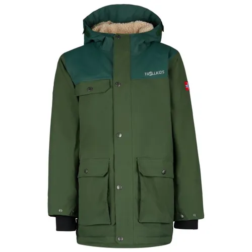 Trollkids Kids Gudvangen Jacket 128, Forest Green - Funktionsjacke für Kinder, wasserdicht und atmungsaktiv mit warmer Wattierung und Teddy-Fleece-Innenfutter für optimalen Komfort bei jedem Wetter.