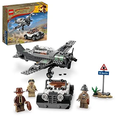 LEGO Indiana Jones 77012 - Flucht vor dem Jagdflugzeug - Erlebe spannende Abenteuer mit dem LEGO Indiana Jones Set (387 Teile). Kinder ab 8 Jahren können das Jagdflugzeug mit abnehmbaren Flügeln und den coolen Kübelwagen nachbauen und kreative Geschichten entwickeln.