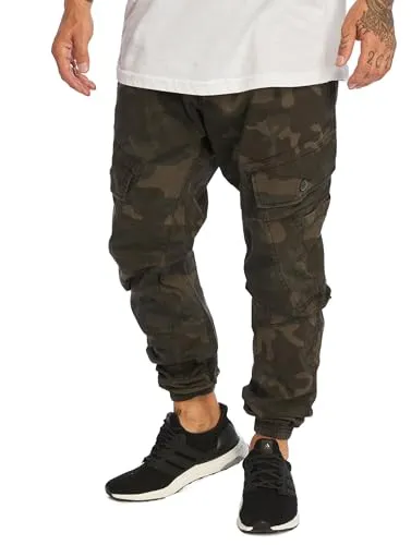 Brandit Ray Vintage Pants - Darkcamo XXL - Wanderhosen aus leichtem Paper-Touch Material, hoher Tragekomfort dank Elastan, ideal für aktive Tage in der Natur mit praktischen Taschen.