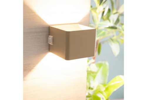 Brilliant Iseo LED Außenleuchte mit Bewegungsmelder in beige von Brilliant