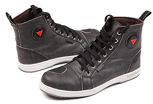 Modeka Lane Motorradstiefel schwarz - Hochwertige Motorradstiefel aus Rindleder im Vintagelook mit antistatischer und öl- sowie benzinresistenter Sohle – ideal für stilbewusste Biker.