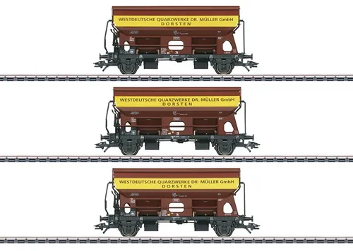 Märklin 46335 H0 Schwenkdachwagen Set - Güterwagen Set mit 3 detaillierten Selbstentladewagen Tdgs 930 der DB, beweglichem Schwenkdach und Werbeaufschrift, ideal für Modelleisenbahnen ab 1970.