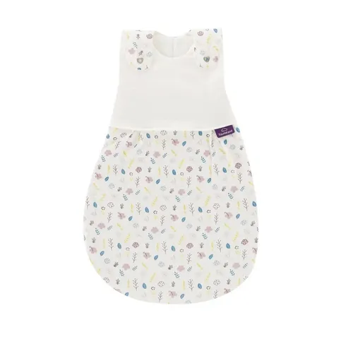 Träumeland Außenschlafsack LIEBMICH Größe 56/62 - Schlafsack für Babys, aus 100% Baumwolle und TENCEL®-Füllung für optimalen Schlafkomfort und atmungsaktive Eigenschaften.