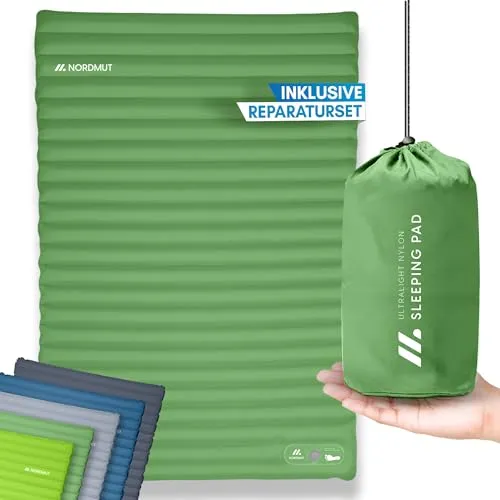 NORDMUT® Isomatte Selbstaufblasend für 2 Personen - Ultra komfortable Campingmatratze - Isomatte für 2 Personen, 10 cm dick für optimalen Schlafkomfort. Selbstaufblasend mit integrierter Fußpumpe, ideal für Outdoor-Abenteuer. Wetterbeständig und leicht zu transportieren.