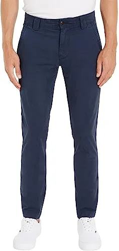 Tommy Jeans Herren Chino Hose TJM Scanton Chino Pant Slim Fit, Blau (Twilight Navy) - Jeans in Slim Fit mit hohem Tragekomfort, ideal für Büro und Alltag. Aus 50% Bio-Baumwolle gefertigt, sorgt diese Hose für einen lässigen Look und optimale Passform.