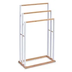 Zeller Handtuchständer aus Bambus und MDF, weiß - Eleganter Handtuchhalter aus Bambus und MDF mit 3 Haltern, sorgt für Ordnung im Bad und bietet sicheren Stand dank 4 Gummifüßen.