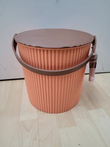 Hachiman Eimer mit Deckel, Ø26,5cm, 10 Liter, apricot in rot von Hachiman