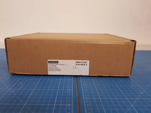 Siemens SCALANCE XP208 Industrial Ethernet Switch - Robuster Industrial Ethernet Switch für zuverlässige Netzwerkanwendungen. Ideal für den professionellen Einsatz in der Automatisierungstechnik.
