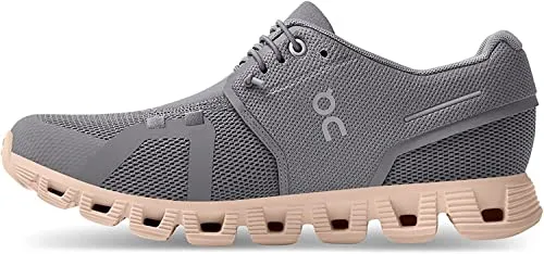 ON Damen Freizeitschuhe Cloud 5 - Laufschuhe mit CloudTec® in Zero-Gravity-Schaum für optimale Dämpfung und Komfort. Die verbesserte Passform und Speed-Schnürung sorgen für ein einfaches Anziehen. Hergestellt aus Recycling-Materialien für mehr Nachhaltigkeit.
