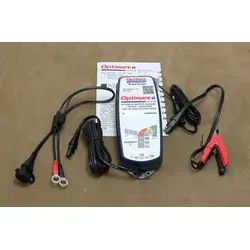 Optimate 6 AMPMATIC TM360 Autobatterie-Ladegerät, 12 V, 6 A - Automatisches Ladegerät für 12V Blei-Säure- und AGM-Batterien. Vollautomatischer 9-stufiger Ladevorgang für optimale Batteriepflege und Verlängerung der Lebensdauer.