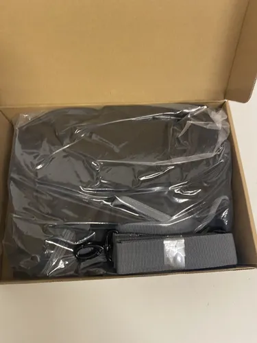 Amazon Basics Große Reisteasche Schwarz Neu