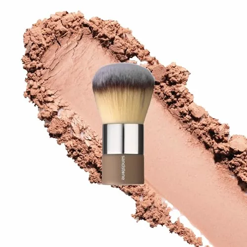 Sandstone Soft Collection Make-up-Pinsel – Professioneller Kabuki Pinsel zum Auftragen und Verblenden von Puder und Foundation. Ultraweiche Borsten und einfach zu verwenden. Veganer Make-up-Pinsel