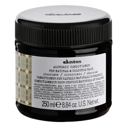 Davines Alchemic Chocolate Conditioner 250 ml - Spülungen für intensiv glänzendes Haar, akzentuiert dunkle Farbtöne und pflegt mit Jojoba-Öl für Geschmeidigkeit.