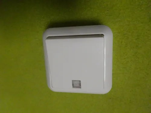 Merten MEG 3106-8719 Wechselschalter Kontrollschalter polarweiß