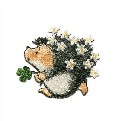 Aufnäher / Bügelbild - Margaret Sherry Igel mit Kleeblatt - grau - 4,6x4,8cm