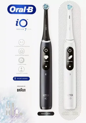 Braun Oral-B iO Series 7 Duo Black Onyx/White Alabaster - Elektrische Zahnbürste mit 5 Geschwindigkeitsstufen, Andruckkontrolle und Bluetooth-Konnektivität für eine personalisierte Mundpflege.