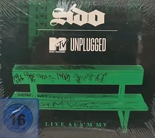 Sido MTV Unplugged Live in Berlin 2010 - DVD + CD Box Set mit dem einzigartigen Live-Konzert von Sido, präsentiert von MTV - ein Muss für Musikliebhaber und Fans!