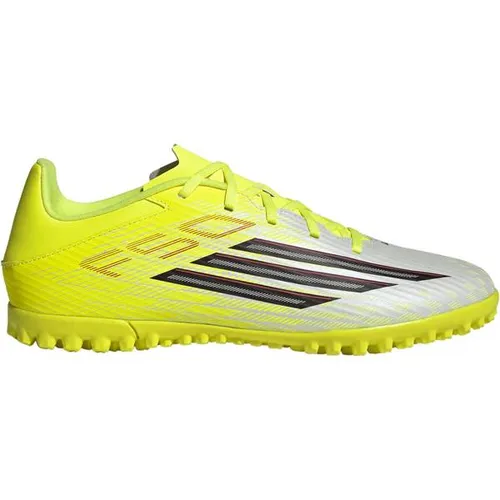 ADIDAS Herren Fußball-Hartplatzschuhe F50 Club Turf - Leistungsstarker Fußballschuh für Geschwindigkeit und Präzision. Mit verbessertem Ballkontakt und Gummiaußensohle für optimale Traktion auf Kunstrasen. Ideal für konzentriertes Spiel.