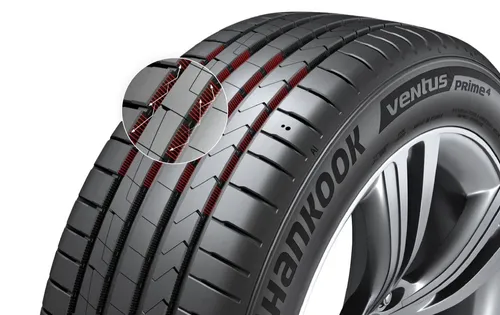 Hankook Ventus Prime 4 K135 205/40 ZR17 XL - Sommerreifen mit hervorragendem Handling, ideal für sicheres Fahren auf nassen Straßen dank verbesserter Wasserverdrängung und geräuschreduzierender Konstruktion.