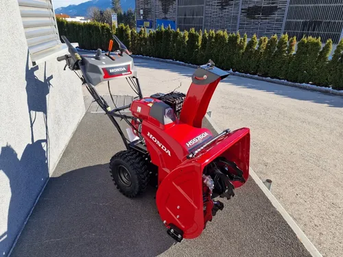HONDA HSS 760A W | Leistungsstarke Schneefräse