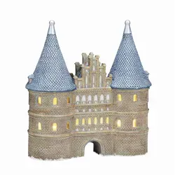 Belladecora Lichthaus Holsten-Tor Lübeck aus Porzellan - Dekorativer Geschenkartikel aus hochwertigem Porzellan, ideal für festliche Anlässe und als stilvolle Tischdeko.