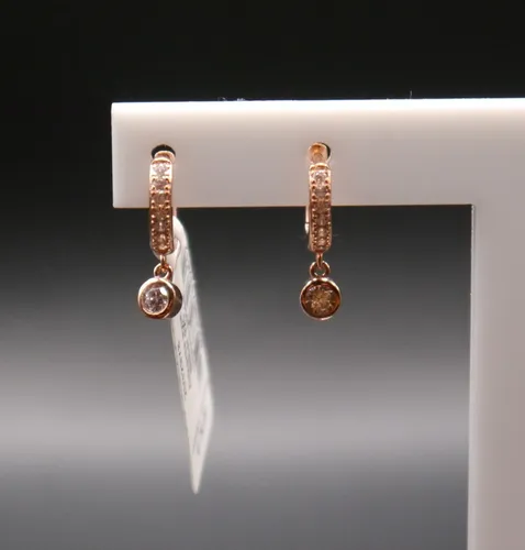 s.Oliver Paar Ohrhänger 2032978, 2032979 mit Zirkonia - Modische Ohrringe aus vergoldetem Sterlingsilber mit funkelnden Zirkonia-Steinen. Ideal, um jedes Outfit stilvoll abzurunden.