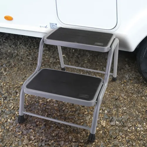 Wohnwagen Caravan Doppel Trittstufe Treppe - Trittstufe für Wohnwagen, belastbar bis 150kg, bietet sicheren Zugang und ist vielseitig einsetzbar an verschiedenen Positionen.