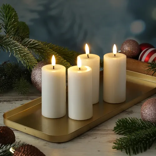 LED Kerzenset MIA Echtwachs Deluxe H: 10cm mit Fernbedienung - 4er Set Echtwachskerzen mit Flackerfunktion, inkl. Fernbedienung und Batterien. Ideal für romantische Abende und stimmungsvolle Dekorationen.