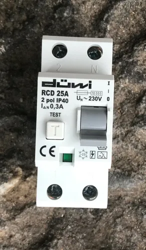 Produktbild Düwi Fehlerstrom-Schutzschalter RCD 2pol 25A 0,3A FI-Schalter Art.Nr. 0505490555
