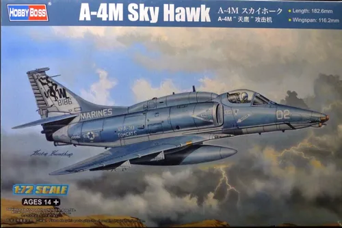 Hobby Boss 87256 - 1:72 A-4M SKY HAWK - Flugzeug Modellbausatz, detailgetreuer Bausatz des A-4M SKY HAWK, ideal für Modellbau-Enthusiasten ab 14 Jahren, unmontiert und aus hochwertigem Kunststoff.