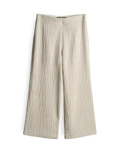 someday Damen Culotte | CURILO Texture Wide Culotte mit Crinkle Effekt - Damen-Hosen aus hochwertiger Ecovero Viscose für angenehmen Tragekomfort. Diese Culotte vereint modernen Look mit nachhaltiger Qualität und bietet vielseitige Kombinationsmöglichkeiten.