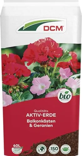 DCM AKTIV Erde Balkonkästen & Geranien - Spezialerde - Balkonerde - Mit organischem Dünger - Mit Mykorrhiza-Pilzen - natürlichen Wasserspeicher Sphagnum -Moos - Torfreduzierte Pflanzenerde - 40 L