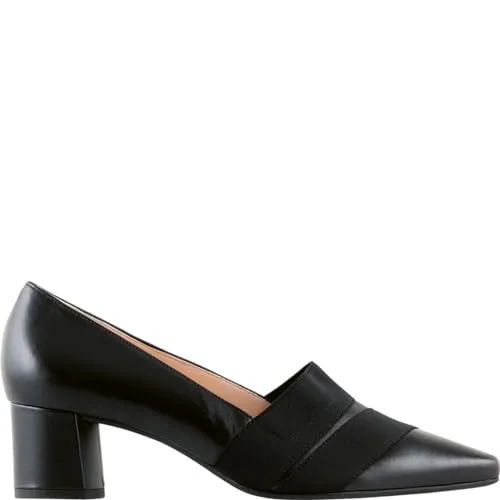 HÖGL Lady Schuhe - Elegante und bequeme Schuhe aus weichem, atmungsaktivem Leder für ein angenehmes Fußklima. Langlebige Materialien sorgen für eine schmeichelhafte Silhouette und hohen Tragekomfort.