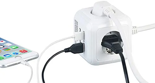 revolt Würfelsteckdose: 4-fach-Steckdosen-Würfel mit 2 USB-Ladeports und Halterung (Steckerwürfel, Steckdosenwürfel ohne Kabel, Schreibtisch Steckdose)