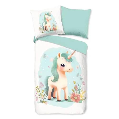 Traumschlaf Flanell Bettwäsche Einhorn 135x200 cm - Bettwäsche-Set mit flauschiger Flanell-Qualität, ideal für kuschelige Winternächte. Der praktische Reißverschluss und das zauberhafte Einhornmotiv machen es zum perfekten Schlafbegleiter.