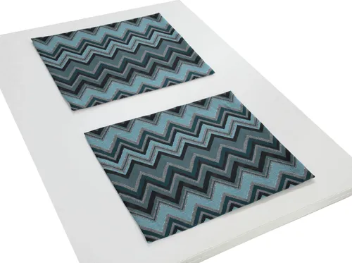 Wirth Platzset BENEWITZ, (Packung, 2-St) - Setzen Sie stilvolle Akzente mit dem modernen Platzset Benewitz (2er Pack). Aus buntem Jacquard Dekostoff gefertigt, ist es die perfekte Ergänzung für Ihre Tischdeko und sorgt für ein frisches Ambiente.