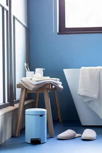 Brabantia NewIcon Treteimer 3 L Dreamy Blue in blau von Brabantia