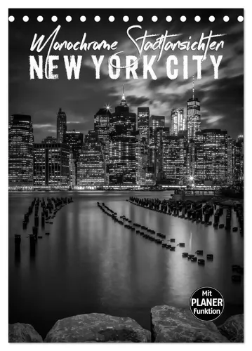 NEW YORK CITY Monochrome Stadtansichten Tischkalender 2026 - Erleben Sie beeindruckende urbane Impressionen mit diesem stilvollen Tischkalender im DIN A5 Format. Ideal für Kunstliebhaber und Reisefans, bringt er die Faszination von New York direkt auf Ihren Tisch.