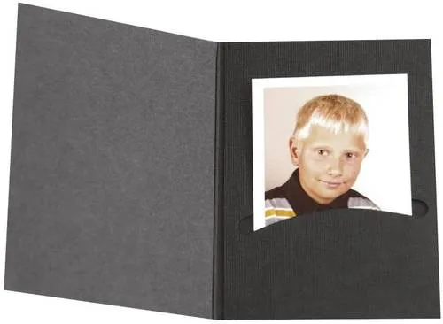 Daiber Passbildmappen Profi-Line - 100 Stück schwarz - Hefter & Mappen: 100 Passbildmappen für Passbilder bis 4,5 x 6 cm, mit praktischem Einsteckschlitz und eleganter schwarzer Farbe.