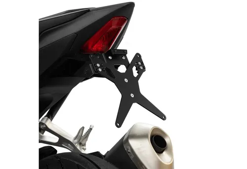 ZIEGER Kennzeichenhalter X-Line für Honda CB 1000 Hornet – Schwarz - Hochwertiger Kennzeichenhalter in Schwarz, inklusive modellspezifischer Adapterplatte und Montageset für eine einfache Installation. Für sicheren Halt und optimale Sichtbarkeit.
