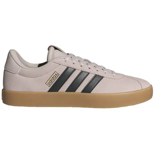 adidas VL Court 3.0 Schuhe – Stilvolle Sneaker in putty mauve - Entdecken Sie die adidas VL Court 3.0 Schuhe in putty mauve. Diese trendigen Sneaker bieten hohen Tragekomfort und ein modernes Design für jeden Anlass.