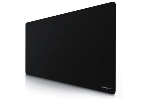 Titanwolf Gaming Mauspad XXXL Speed 1200 x 600 mm - XXXL Gaming Mauspad für maximale Präzision und Geschwindigkeit. Mit rutschfester, abwaschbarer Oberfläche und großer Tischunterlage für Tastatur und mehr.