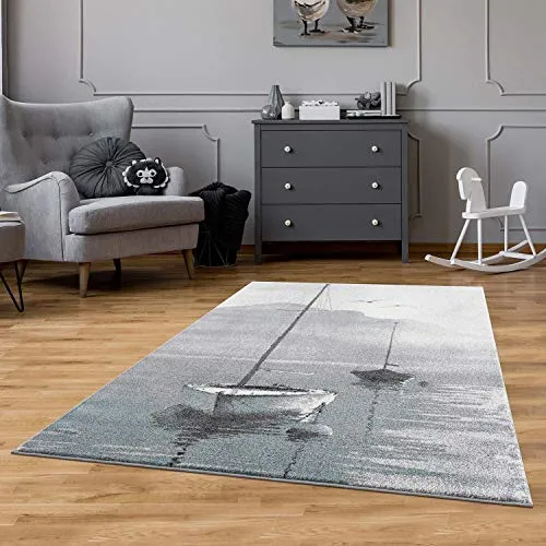 carpet city Teppich Kinderzimmer Grau, Blau - 160x225 cm - Segelboot - Teppich fürs Kinderzimmer mit maritimem Muster, ideal zum Spielen und Träumen. Der strapazierfähige Kurzflorteppich ist pflegeleicht und schadstoffgeprüft.
