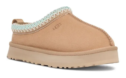 UGG K TAZZ Beige - Hochwertige Clogs für Damen - Entdecke die UGG K Tazz Clogs mit stabiler Plateausohle und ultra-weichem UGGplushTM Futter. Ideal für einen trendigen Look und hohen Tragekomfort im Alltag. Perfekt für stilbewusste Frauen!