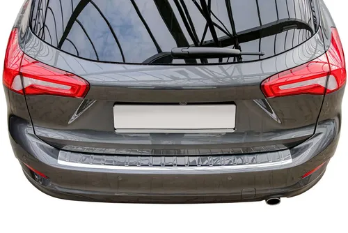RECAMBO Ladekantenschutz für FORD Focus 4 TURNIER - Abdeckblenden zum Schutz des Ladebereichs vor Kratzern und Witterung. Hergestellt aus hochwertigem V2A Edelstahl, bietet er eine exklusive Optik und perfekte 3D-Passform für einfachen Einbau.